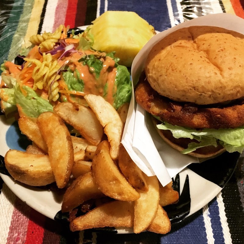 ハンバーガー(エルドミンゴグランデ （EL DOMINGO GRANDE 【旧店名】Ｃａｌｉｆｏｒｎｉａ Ｃｕｉｓｉｎｅ ＨＡＮＡ Ｒｅｓｔａｕｒａｎｔ ＆ Ｂａｒ）)