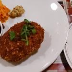 肉汁たっぷりメンチカツランチ(ワインホール)