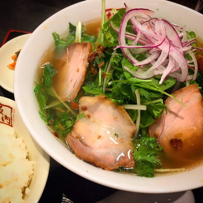 わさび菜たっぷり香味醤油ラーメン(喜多方ラーメン坂内 多摩センター店)
