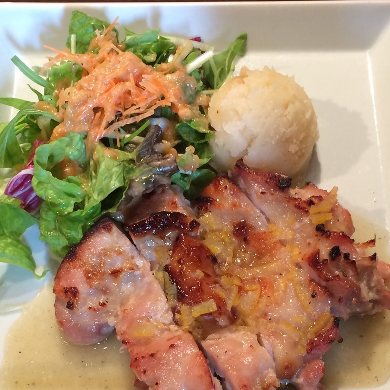 鶏もも肉の塩麹漬け焼き(伊右衛門サロン （IYEMON SALON KYOTO）)