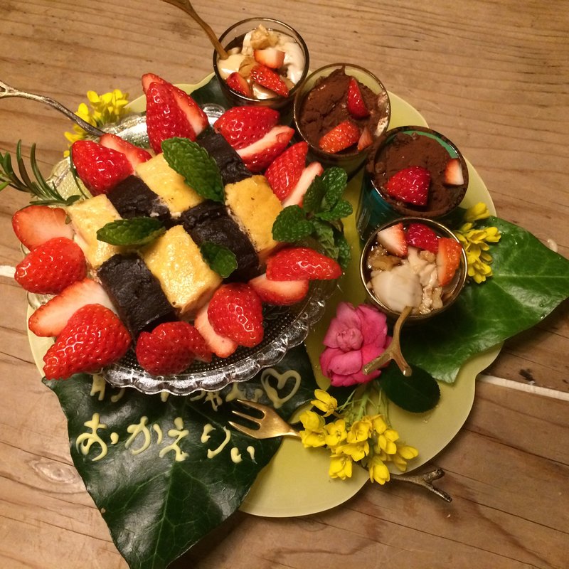 サプライズデザート🍓(カザミドリ )