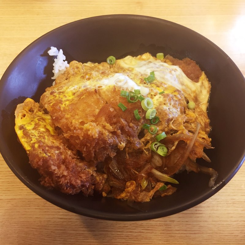 上ロースかつ丼(華さん食堂 空港通り店 )