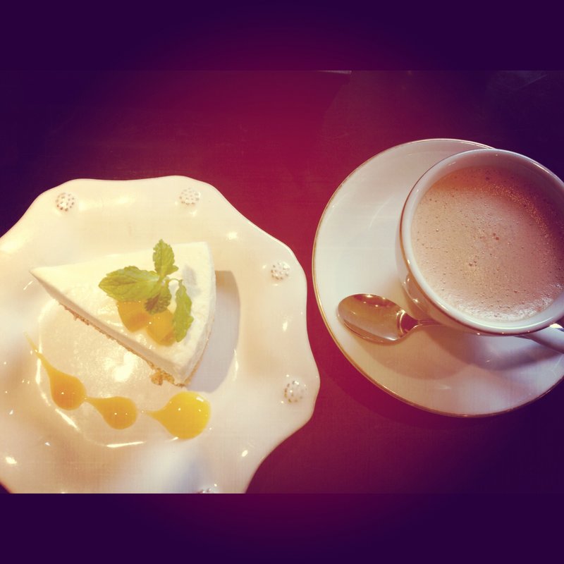 ルシアンとケーキ(カヤバ珈琲 )