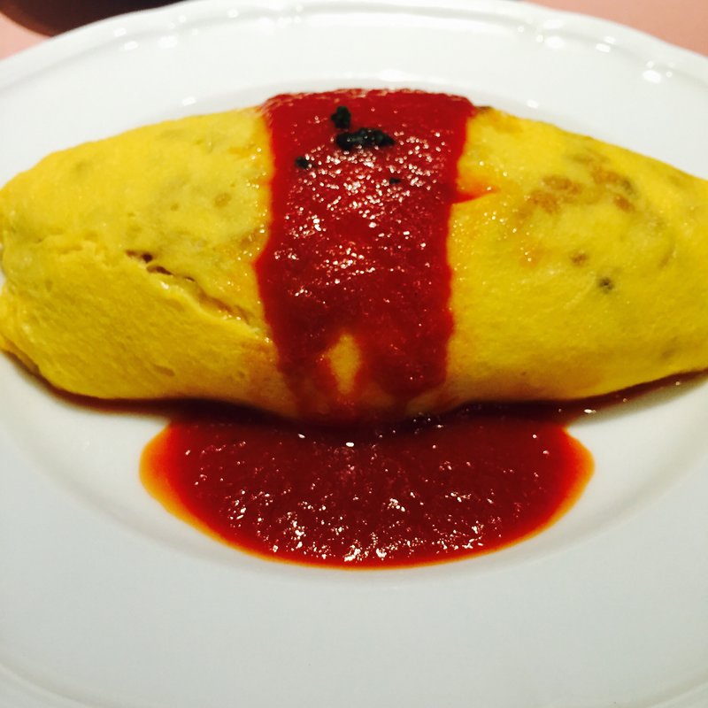 オムライス(手作りトマトケチャップ。ハーフ)(厳選洋食さくらい)