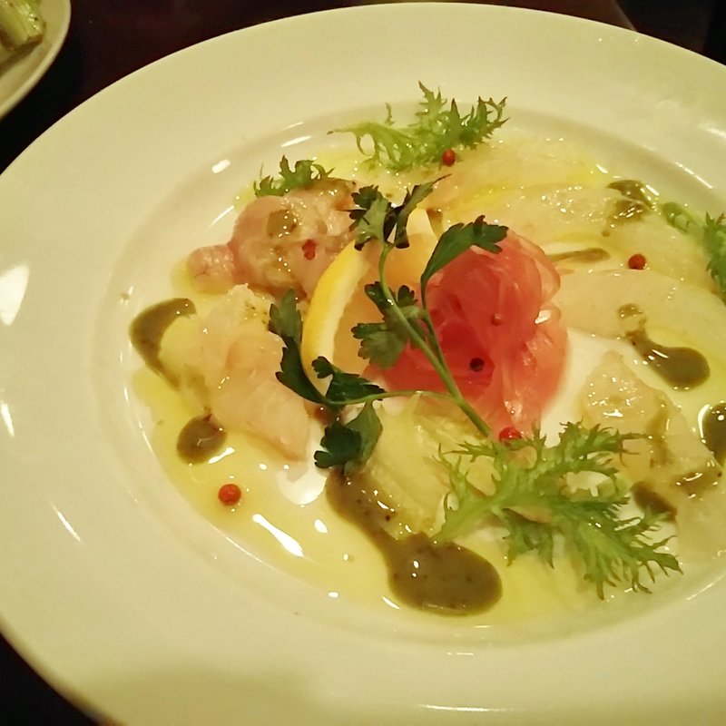 鮮魚のカルパッチョ(プエルタ 門前仲町店)
