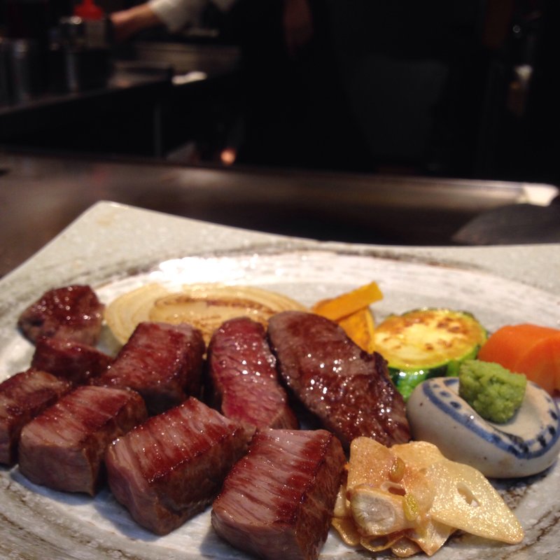 サイコロステーキ(ステーキハウス淀川 （ヨドガワ）)