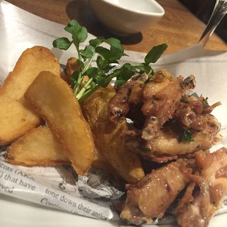 レモンバッファローチキンウィング(ワイン食堂 寓)