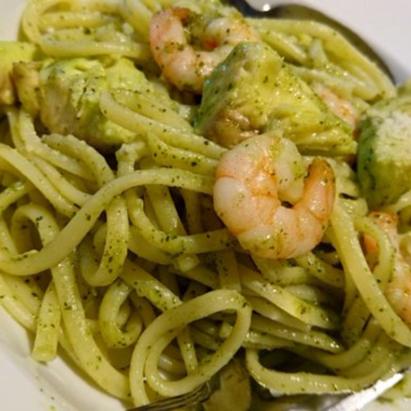 エビアボカドクリームパスタ(プルメリアカフェ )