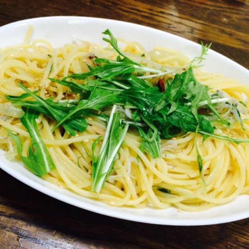 しらすと水菜のパスタ(アクア ヴィーノ 広尾)
