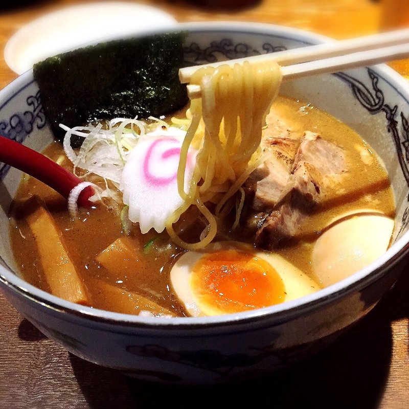 味玉らーめん(麺や 六三六 茶屋町店 )