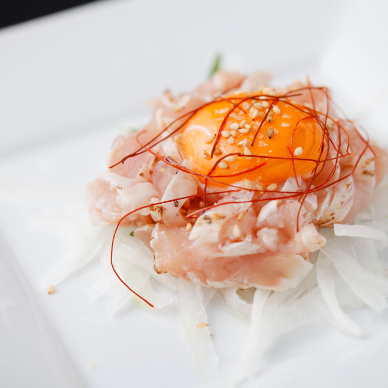 鶏肉と卵黄(麻布十番しも井 )