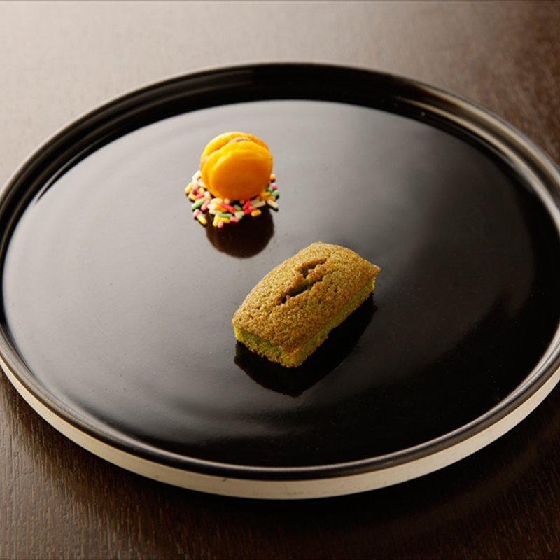 抹茶のフォンダンショコラ(ビストラン エレネスク RNSQ 麻布十番)