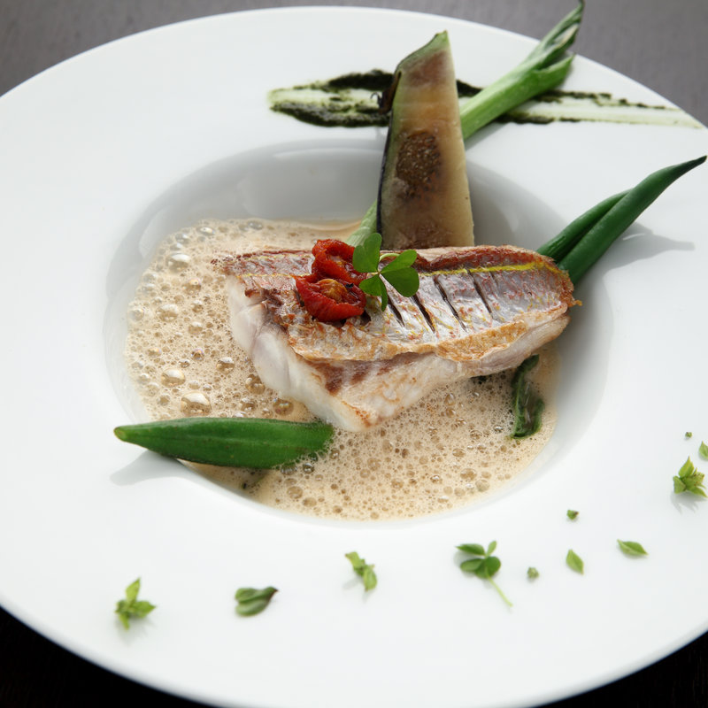 鰆のグリル　クリームソース(ビストラン エレネスク RNSQ 麻布十番)