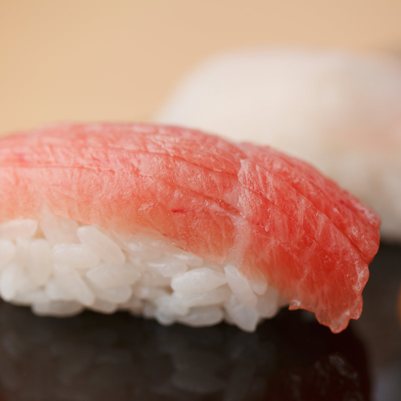 赤身の握り(鮨ありそ)