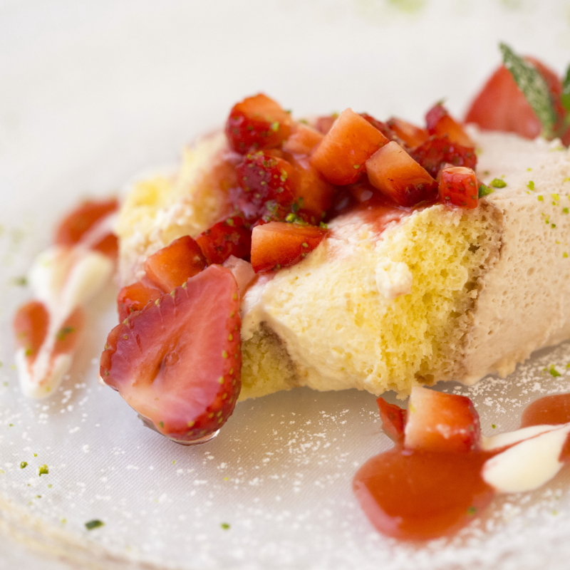 苺のスポンジケーキ(イル デジデリオ オルタッジョ 阪急梅田本店)