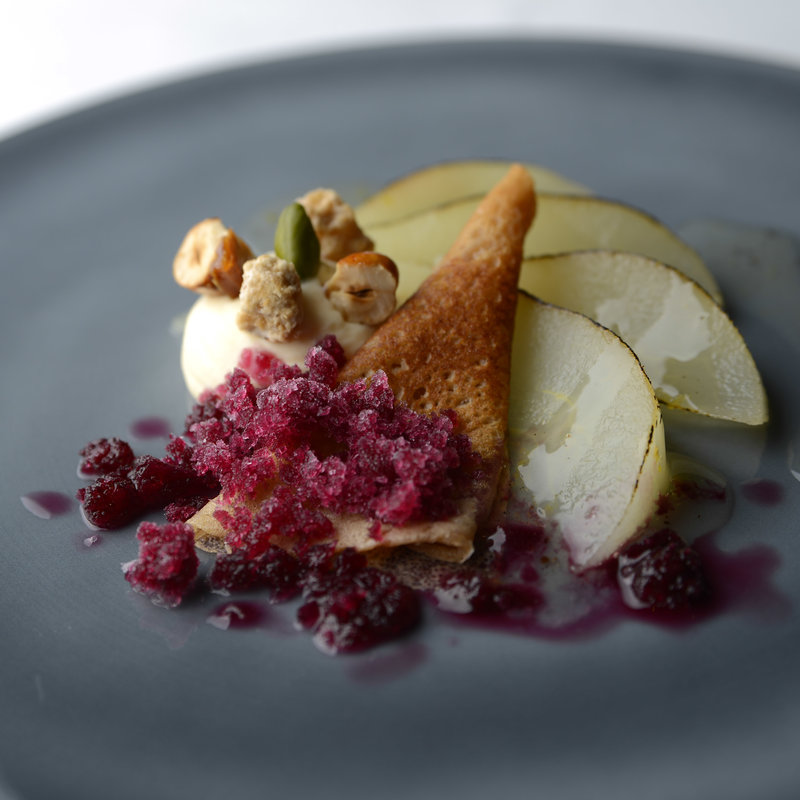 そば粉のガレット　白子とテット・ド・コション(ランベリー ナオト キシモト 南青山 （L'EMBELLIR Naoto Kishimoto）)