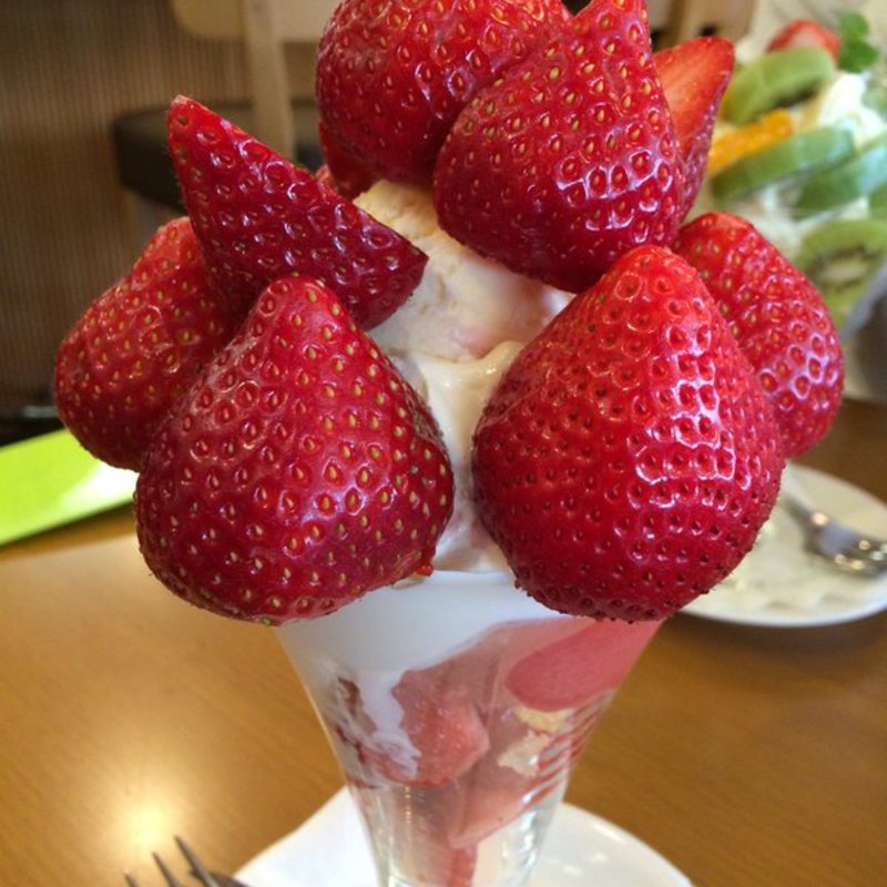 あまおういちごパフェ(果実園 東京店 )