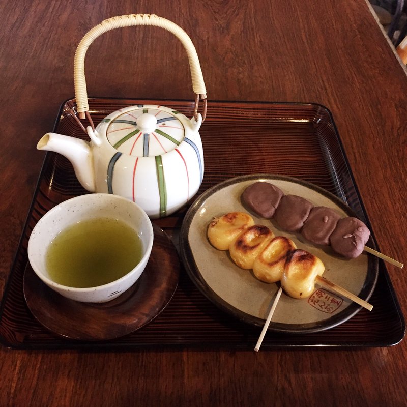 だんご(羽二重団子 本店)