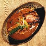 北海道十勝産のベーコンと仲良し焼きチーズ木の子 えびスープカレー  ザンギ トッピング大盛り (スープカレー ポニピリカ 下北沢店)