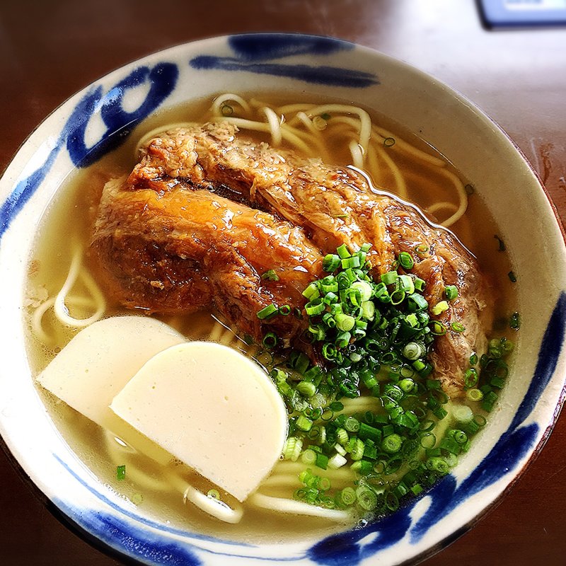 八重山ソーキそば 中(石垣島料理丸八)