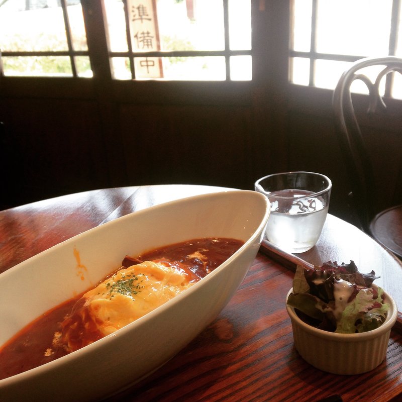 ハヤシオムライス(新宿御苑 ろまん亭)