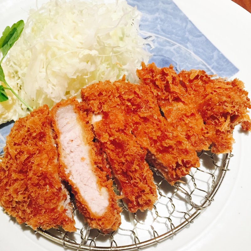 黒豚ロースかつ120g (名代とんかつ かつくら ミント神戸店)