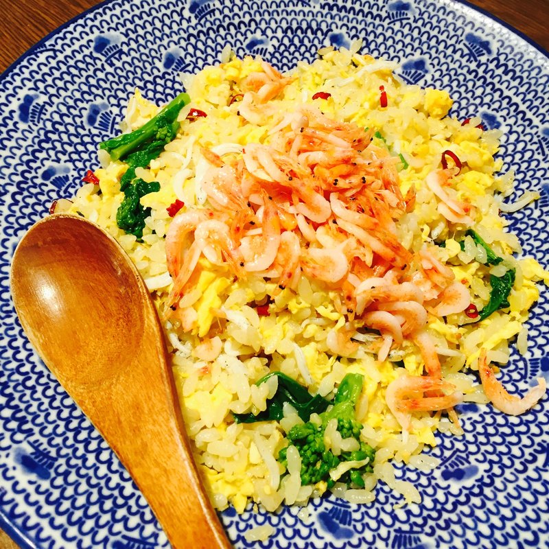 桜海老と釜揚げシラスのペペロンチーノ風チャーハン(ロンフーダイニング イオンモール伊丹店)