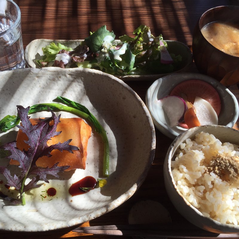 自然の恵みにありがとうごはん(野菜cafe 廻 （ヤサイカフェ メグリ）)