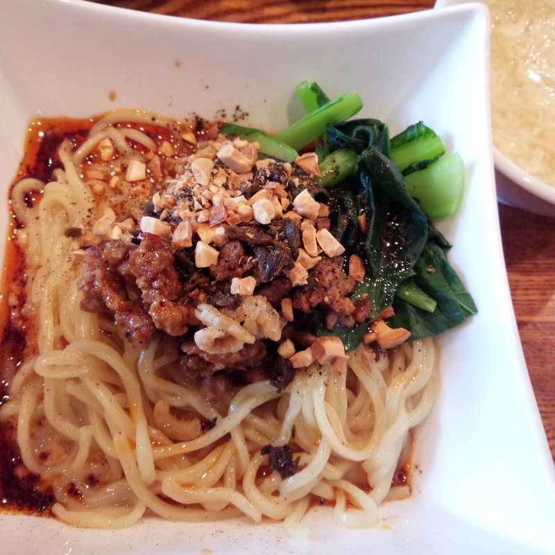 汁なし坦々麺