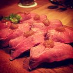 ローストビーフの肉寿司(ホノガーデン)