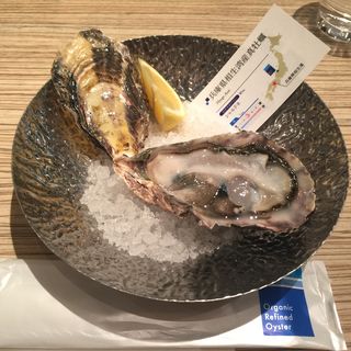 牡蠣の素焼き　1ピース(【閉店】ガンボ＆オイスターバー 池袋東口店)