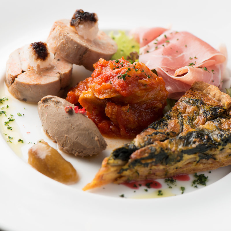 おまかせ盛り合わせ(コンフル （bistro-confl.）)