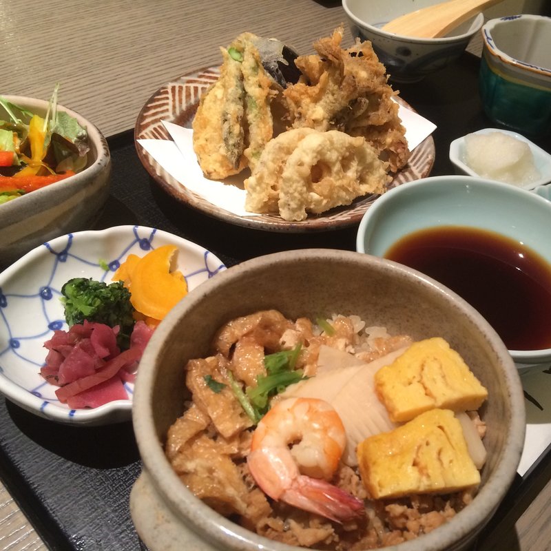 かやくご飯と天ぷら膳(銀座天一)