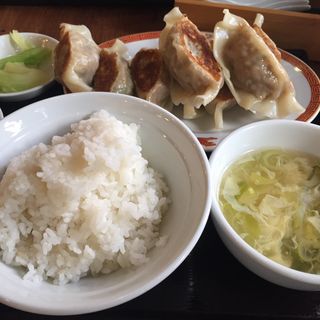 餃子定食 並(タイガー餃子会舘 田町店)