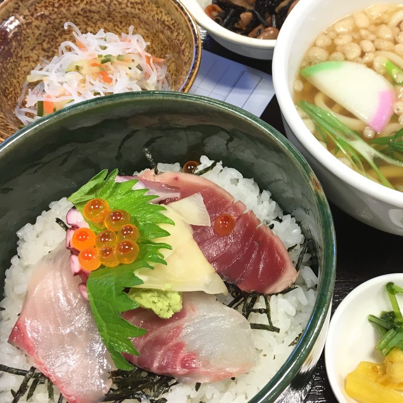 ミニ海鮮丼定食(板前居酒屋ゆうや)