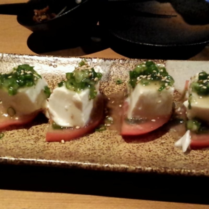 トマトと豆腐のサラダ仕立て(座Dinigたわわ 白子駅前店 （ザダイニングタワワ）)