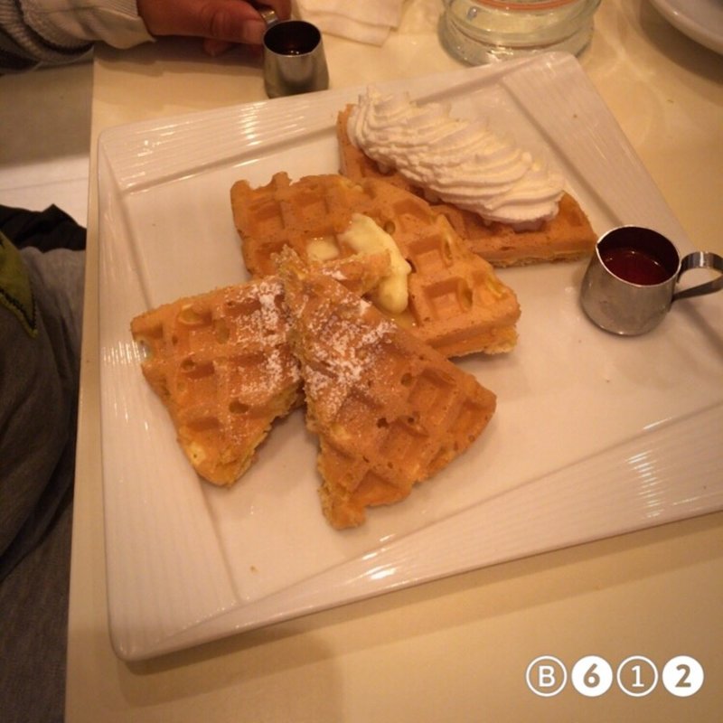 プレーンワッフル(フォーシーズンズカフェ （FOUR SEASONS CAFE）)