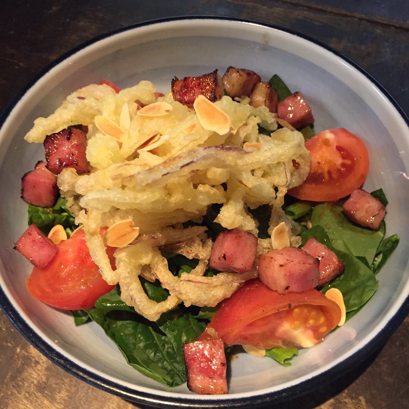 厚切りベーコンとほうれん草のサラダ(くつろぎの美味家Uo（ウオ）)