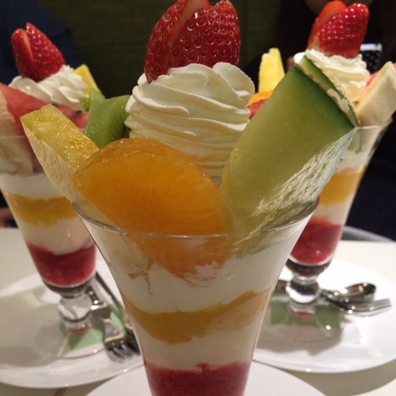 千疋屋スペシャルパフェ(京橋千疋屋 東武池袋6F パーラー)