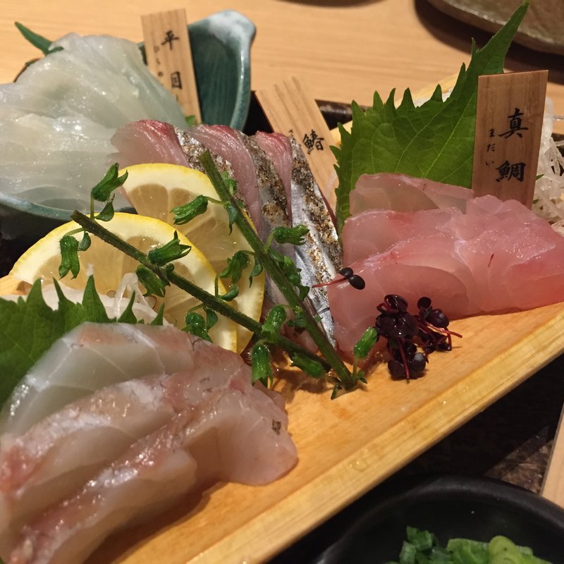 本日のお刺身盛り(八吉 新宿三丁目店 （やきち）)