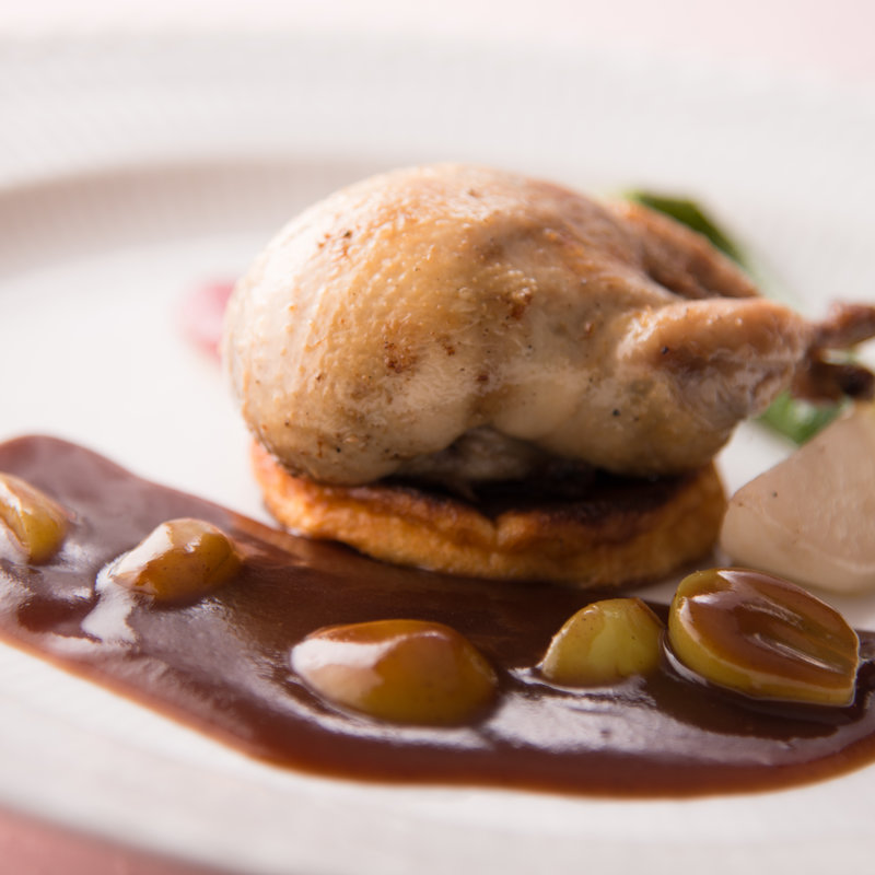 鶏肉とフォアグラのロッシーニ(ラブレー)