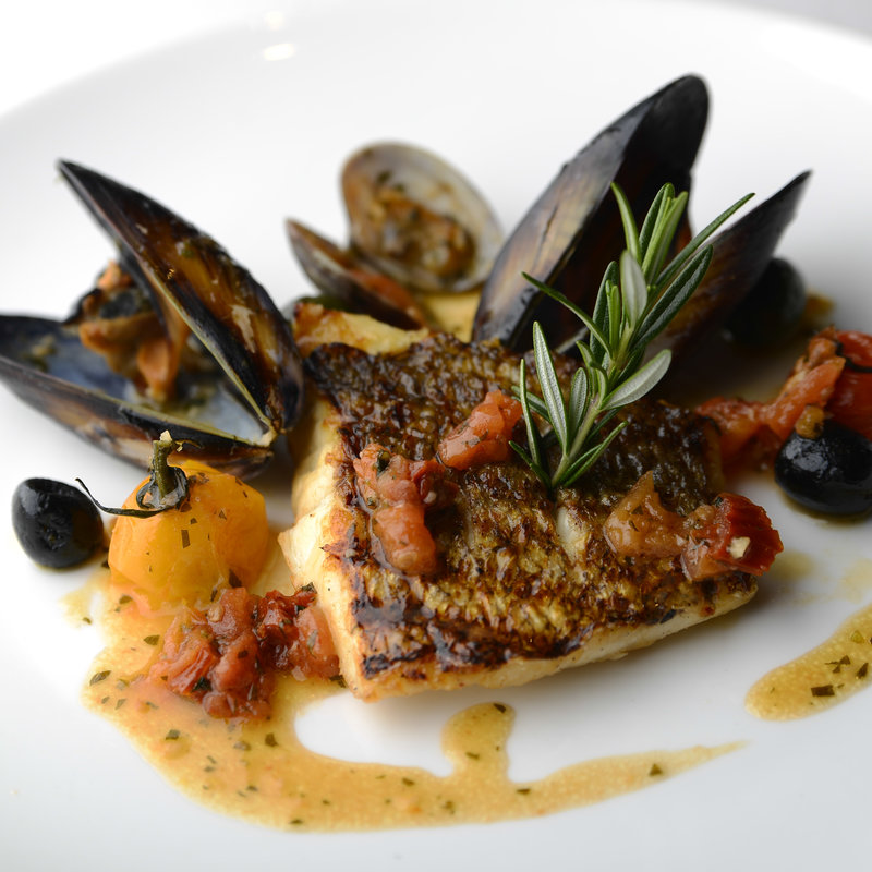 鰆とムール貝のトマトソース(ミラノレッドバー @ マリオ・イ・センティエリ （Milano Red Bar at Mario i Sentieri）)