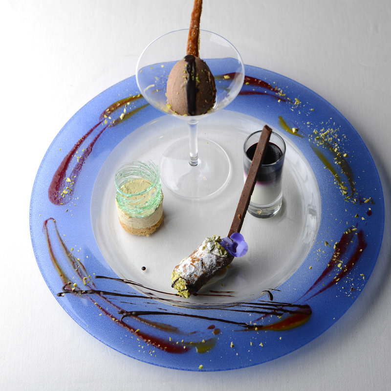 デザートの盛り合わせ(ミラノレッドバー @ マリオ・イ・センティエリ （Milano Red Bar at Mario i Sentieri）)