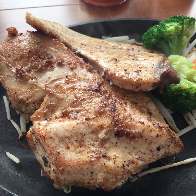 鶏むね肉とメカジキのステーキ(筋肉食堂 )