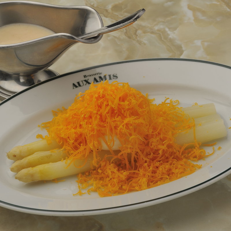 ホワイトアスパラの人参ソース(ブラッスリー オザミ)