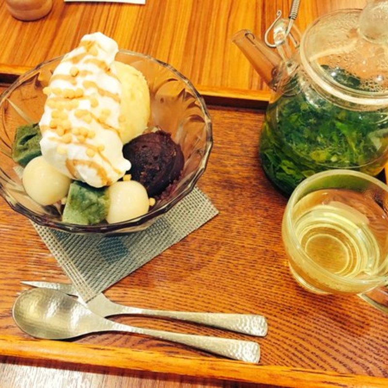 クリームあんみつ(歌カフェ・サミー『歌声喫茶』)