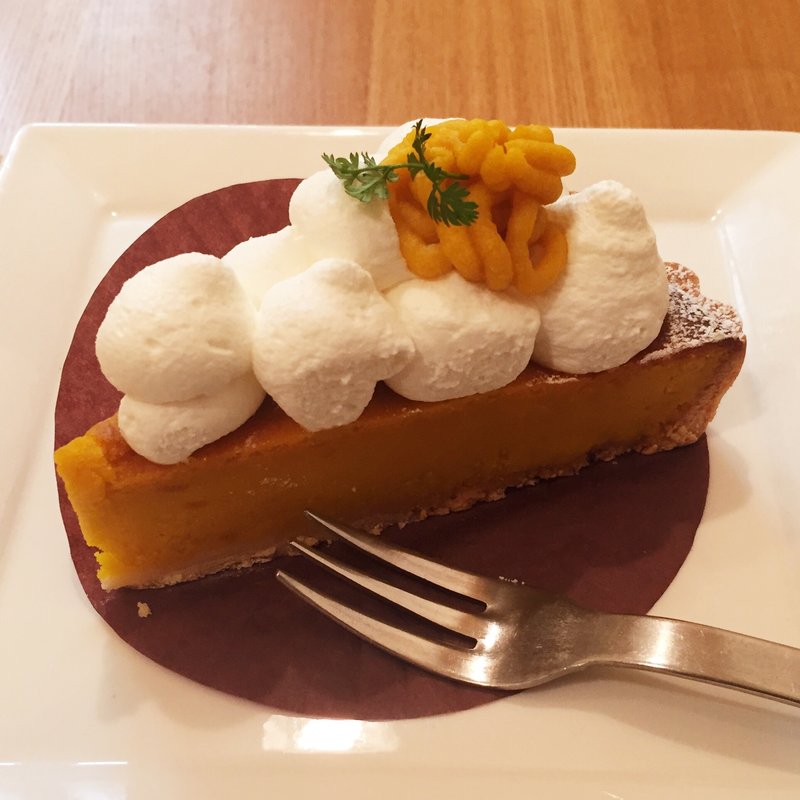 ポテロン(かぼちゃのタルト)(クルミ)