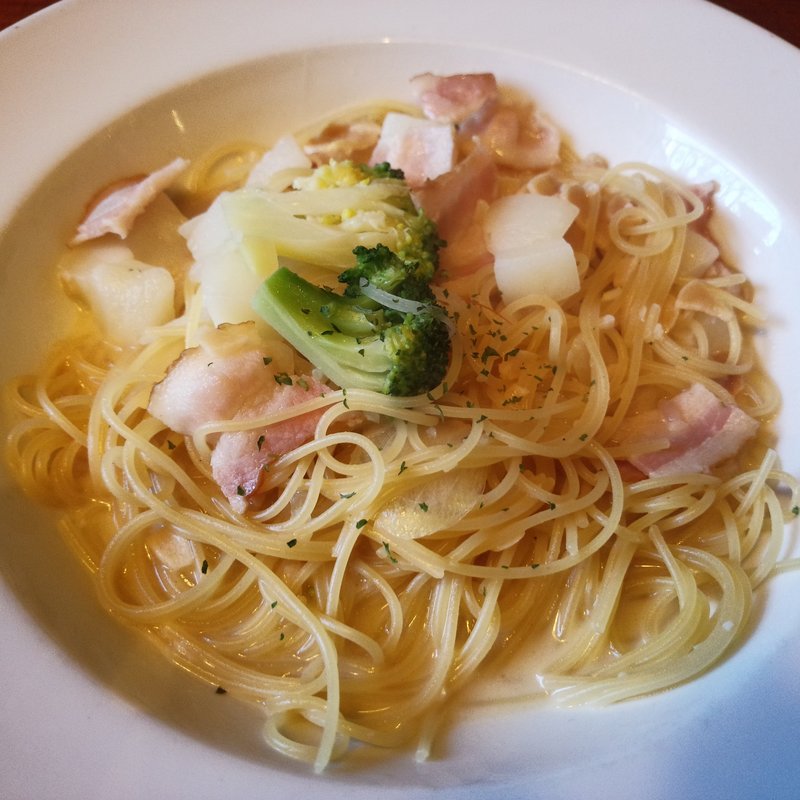 ベーコンポテトのガーリッククリ－ム(ナポリの食卓)