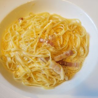 炭焼き職人風カルボナーラ(ナポリの食卓)