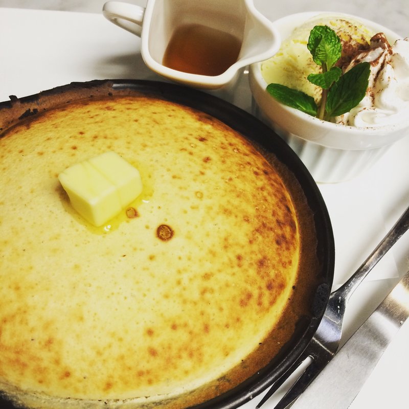 窯焼きスフレパンケーキ(happy dining cLover （ハッピーダイニング クローバー）)